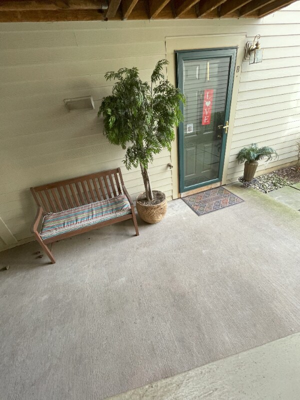 Foto del edificio - 2224 Springwood Dr