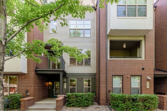 Photo - 418 S Reed Ct Apartment