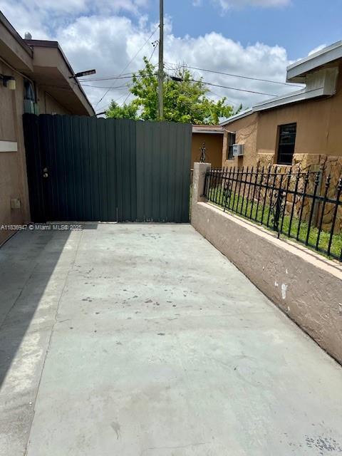 Foto del edificio - 3760 NW 197th St