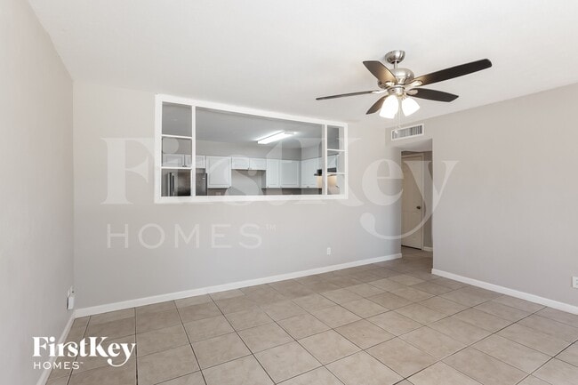 Foto del edificio - 1233 W 16th St