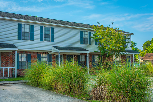 Foto del edificio - Northlake Townhomes