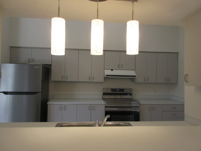 Building Photo - 463 Gallegos St