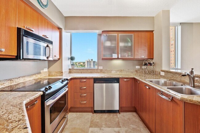 Photo - 2011 N Ocean Blvd House