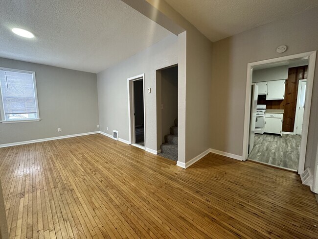 Foto del edificio - 721 5th Ave