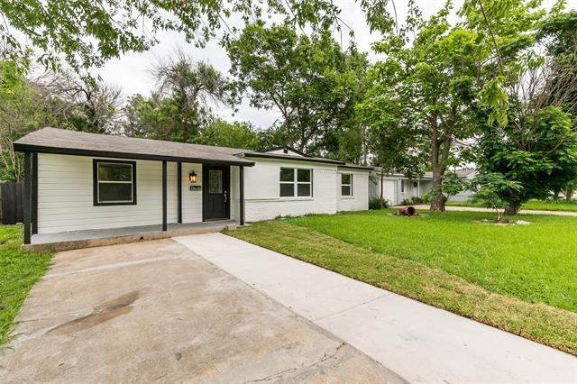 Building Photo - 4208 Hyde Park Dr