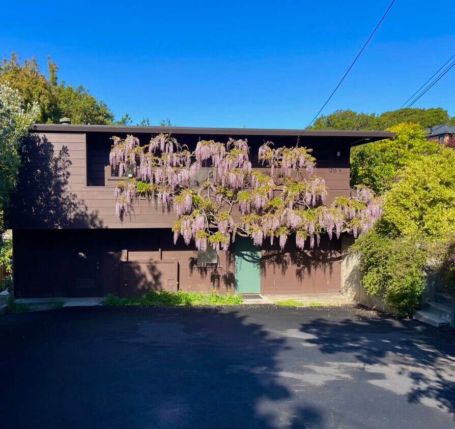 Exterior de la casa - 1216 Spruce St