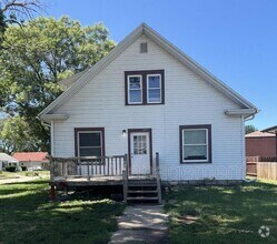 Building Photo - 2903 N 43rd St