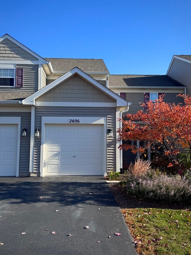 Foto del edificio - 2406 Sheehan Dr