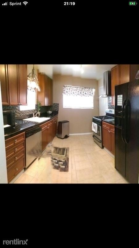 Building Photo - 3 br, 2 bath House - 5448 S Foresthill St