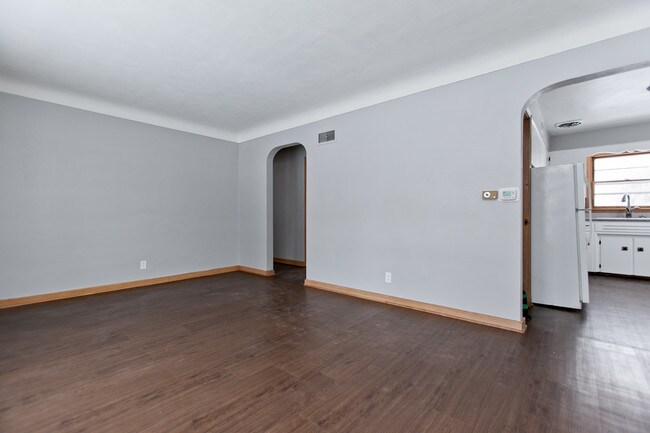 Foto del edificio - 290 Wilson Ave SW
