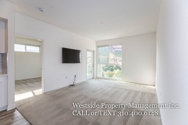 Foto del edificio - 12655 Bluff Creek Dr