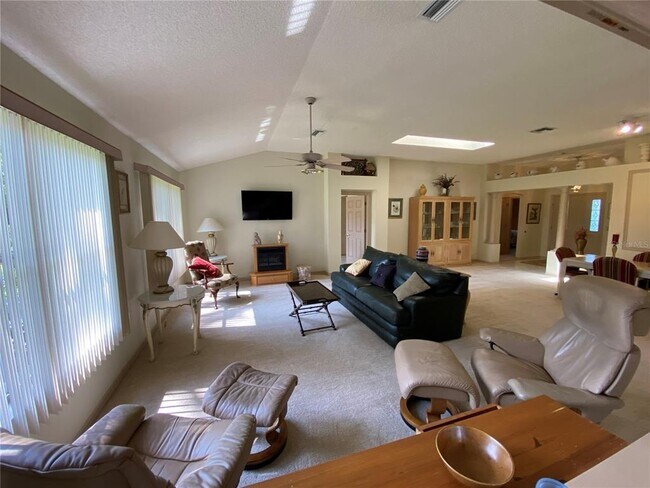 Building Photo - 1115 Del Toro Dr