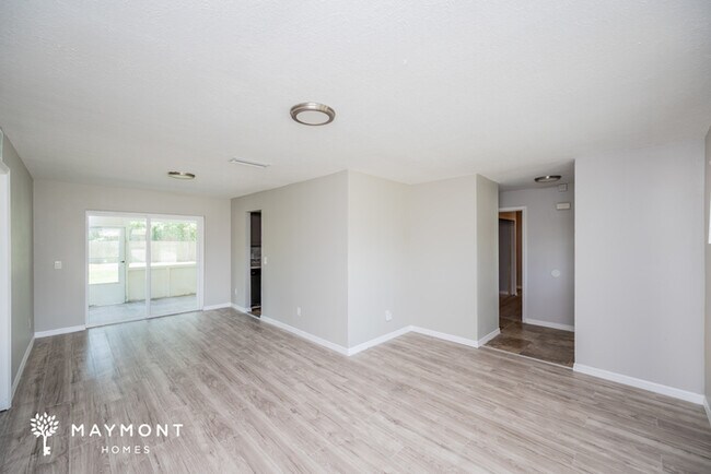 Foto del edificio - 513 Pine Ln