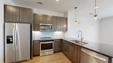 Interior Photo - Griffis Oak Lawn