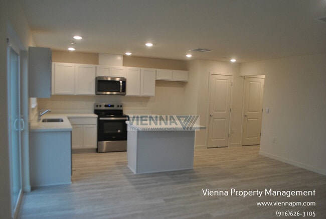 Building Photo - BRAND NEW West Roseville Solar home for rent!