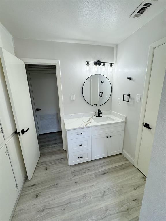 Foto del edificio - 5027 Darnell St