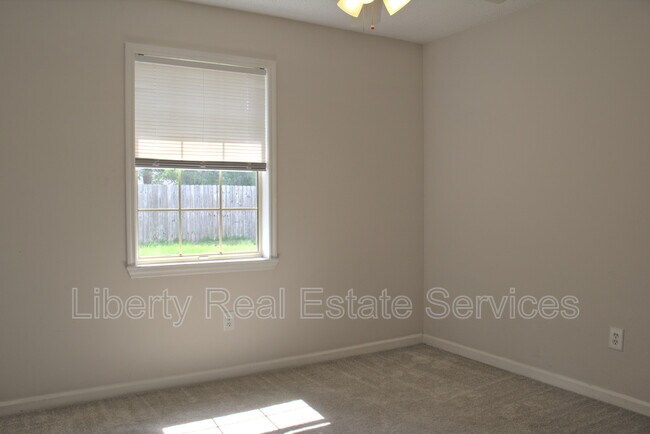 Foto del edificio - 709 Westridge Ct