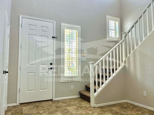 Foto del edificio - 3736 E Chickadee Rd