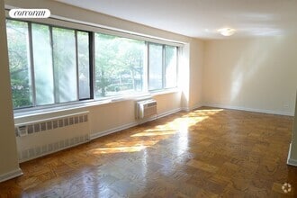 Building Photo - 400 Central Prk W