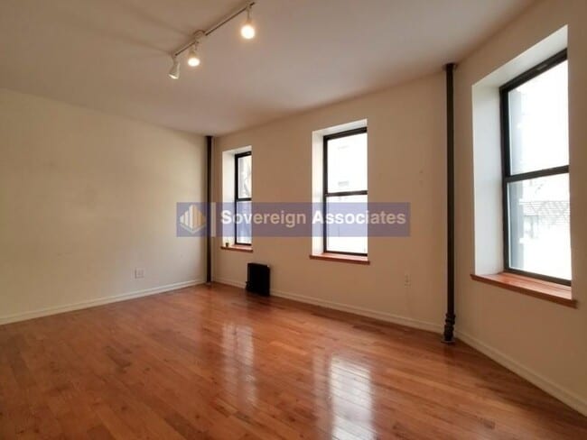 Building Photo - 610 W 150th St