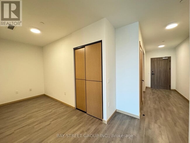 Building Photo - 3429-3429 Sheppard Ave E