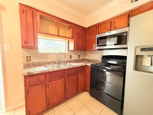 Foto del edificio - 208 Laurie Ln