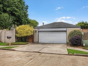 Building Photo - 8327 Silvan Wind Ln