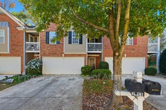 Building Photo - 2088 Manhattan Pkwy