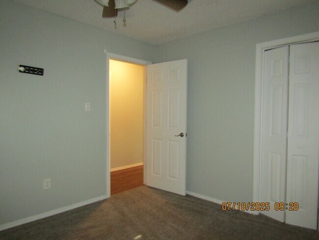 Foto del edificio - Very Nice Home located in the Sherwood Are...