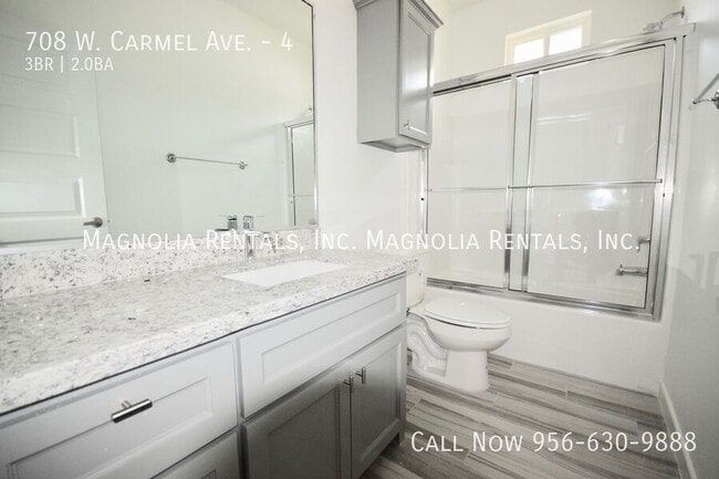 Building Photo - 708 W Carmel Ave