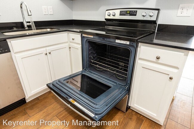 Foto del edificio - 2 br, 1 bath House - 1306A N Irvington Ave