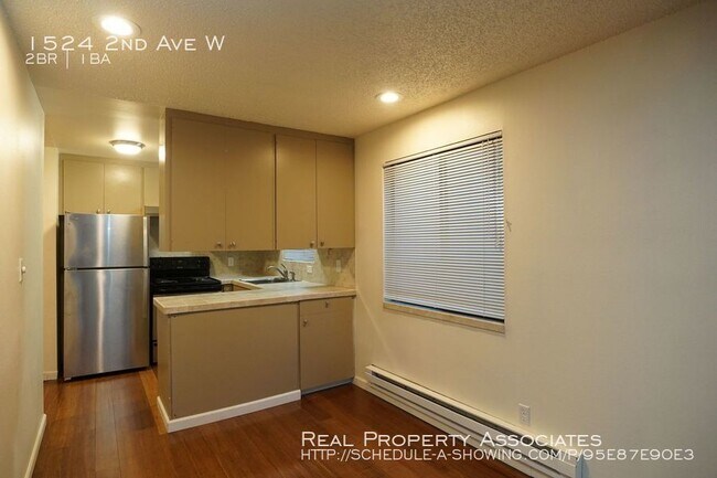 Building Photo - 1524 2nd Ave W