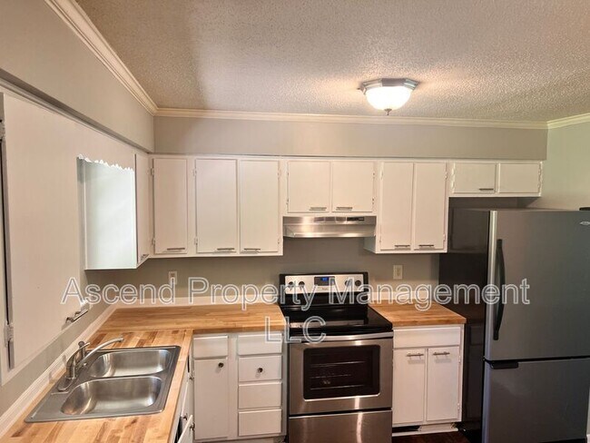 Foto del edificio - 3807 Lightfoot Mill Rd
