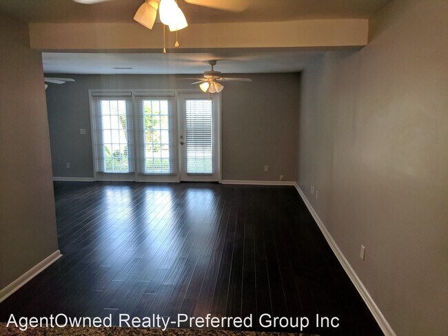 Building Photo - 3 br, 2.5 bath House - 113 Heritage circle