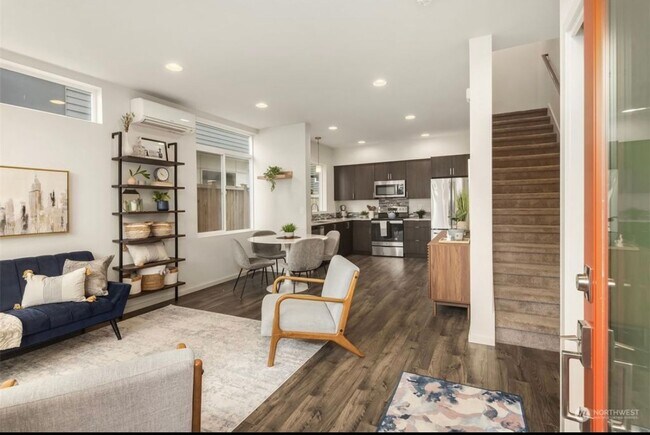 Photo - Welcome Home 3 bd 2.5 ba - Georgetown Town...