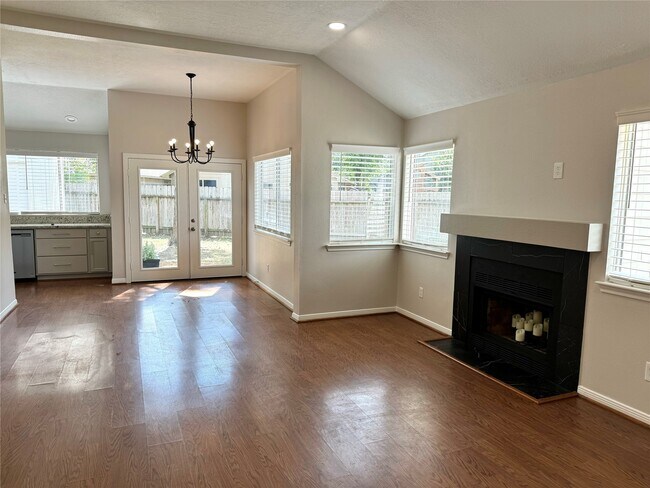 Foto del edificio - 16103 Manor Point Dr