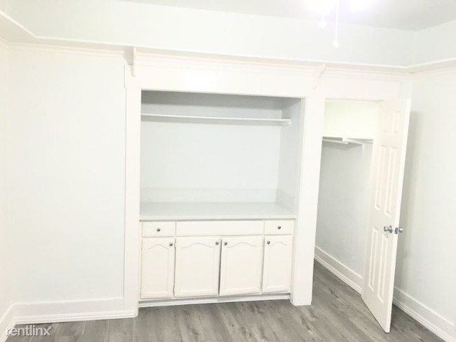 Foto del edificio - Studio, 1 bath Apartment - 2913 S Flower St