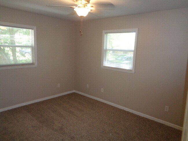 Foto del edificio - Charming 2-Bedroom Home in Tampa - Cozy 76...