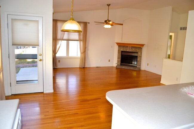 Building Photo - 4044 Lazy K Dr