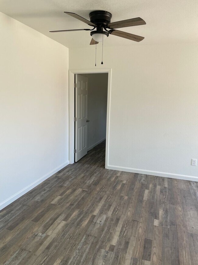 Building Photo - EA1939-JL Marquez Prop LLC