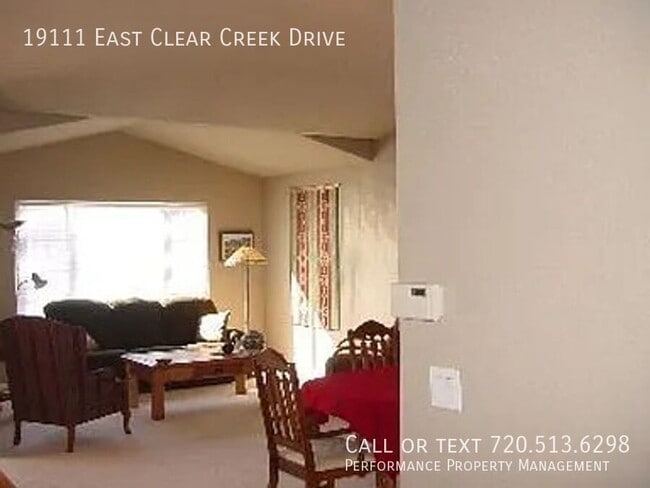 Foto del edificio - 19111 E Clear Creek Dr
