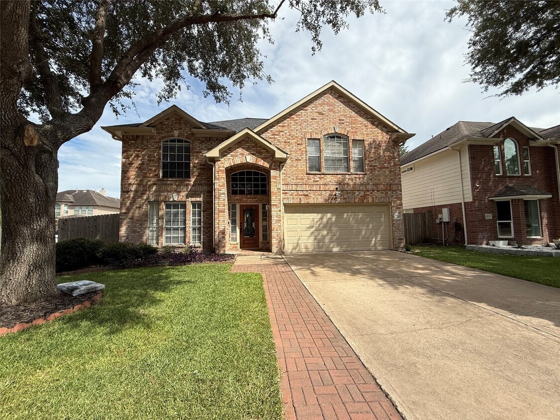 Primary Photo - 2107 Highland Bay Ct