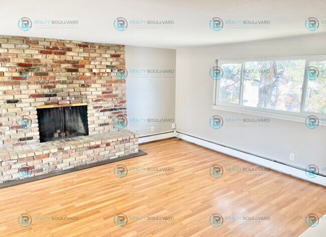 Foto del edificio - Perfect home in Reno with 2 car garage, ba...
