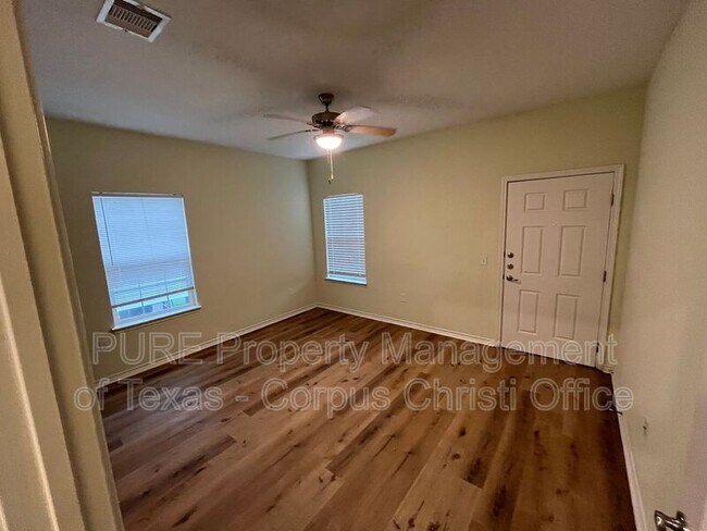 Building Photo - 15574 Palmira Ave