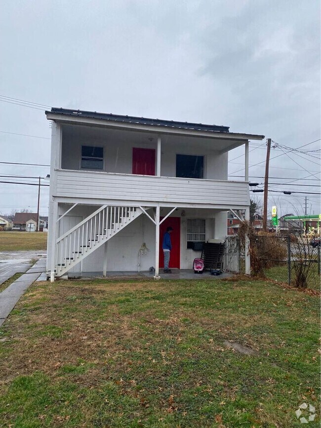 The Village Sixth Avenue Apartments for Rent Huntington, WV 12 Rentals