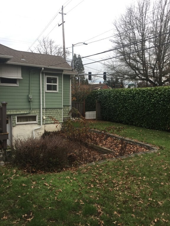 Foto del edificio - 7505 15th Ave NE