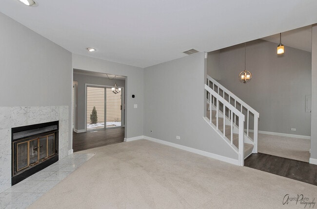 Building Photo - 511 Le Parc Cir