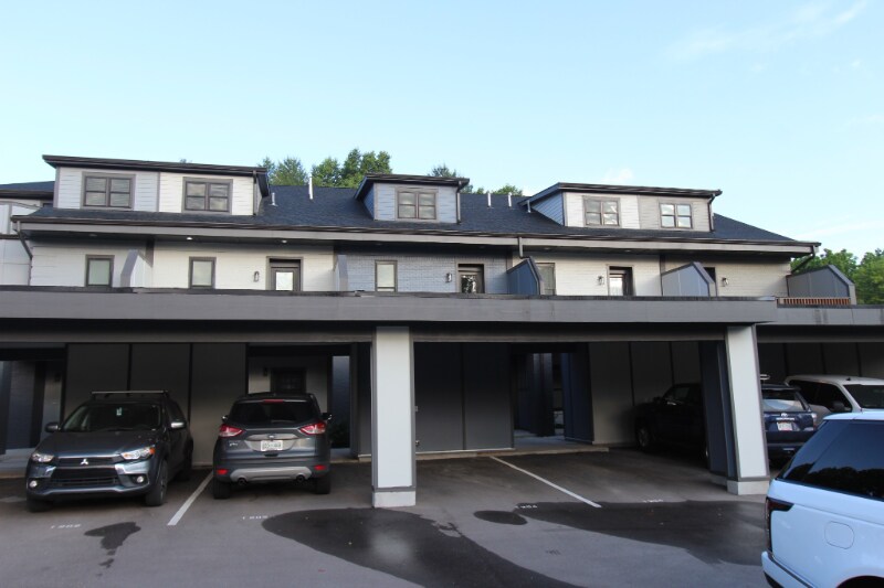 Primary Photo - 1206 Preston Dr