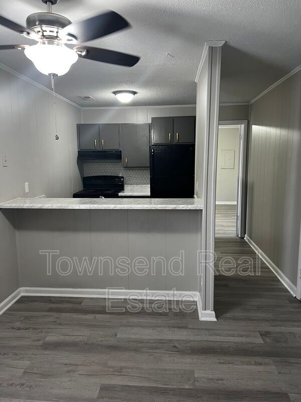 Foto del edificio - 5842-E Century Oaks Drive
