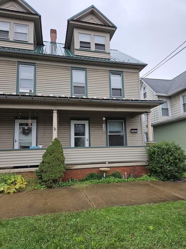 257 E Fifth St, Bloomsburg - 257 E 5th St